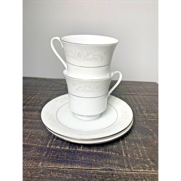 Set of 2 ~ Crown Ming Fine China Tea Coffee Cups with Saucer - Picture 2 of 8